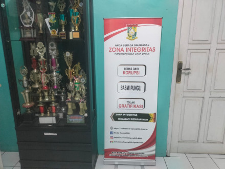 FOTO MAKLUMAT DI KANTOR DESA 1